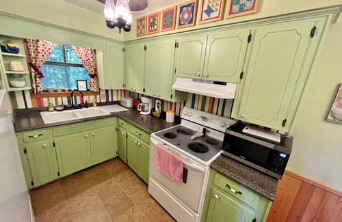 Mountain View Cottage | The Stone Cottage! Private with incredible views of the River and Mountains.