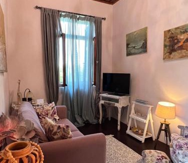 Maroneia-Sapes Apartment | The Stone House