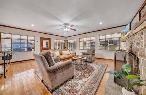 Craig Creek Apartment | The Stonebridge Cottage