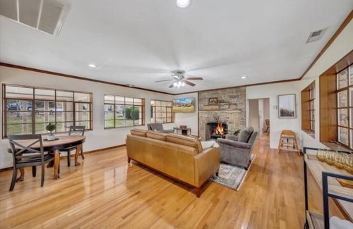 Craig Creek Apartment | The Stonebridge Cottage
