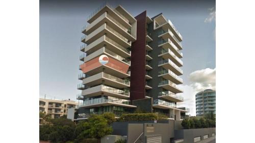 Forster Apartment | The Strand 602