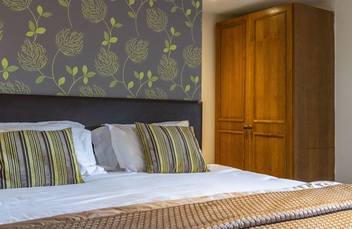 Frampton on Severn Hotel | The Stratford Park Hotel & Golf Club