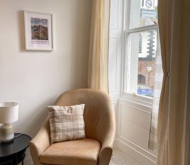 Wing Apartment | The Studio Apartment, Sleeps 4, Town Centre