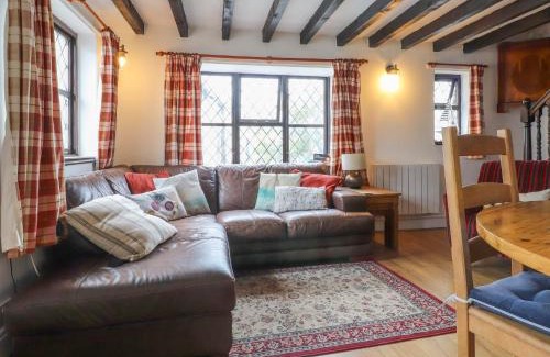 Cemaes Bay House | The Studio Cottage