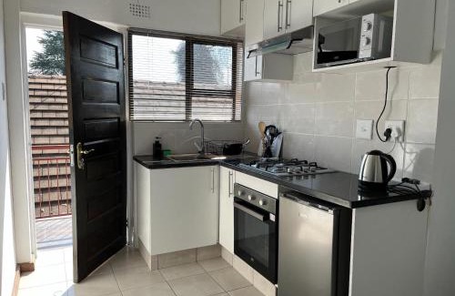 Windsor Apartment | The studios at Forest Glen