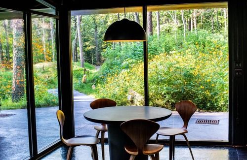South Bloomingville House | The Study @ Lost Cavern