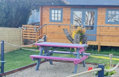Clonroche Ski Chalet | The Stunning Log House
