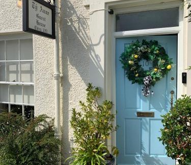 Beaumaris House | The Suites At Ty Anne