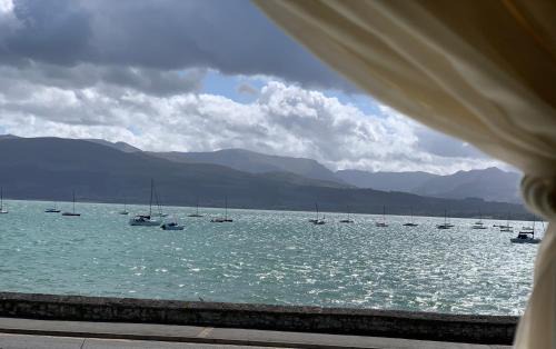 Beaumaris House | The Suites At Ty Anne
