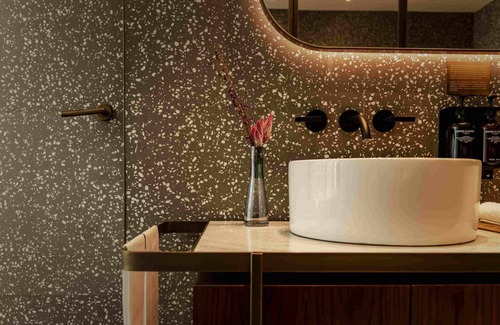 Downtown Shanghai Hotel | The Sukhothai Shanghai