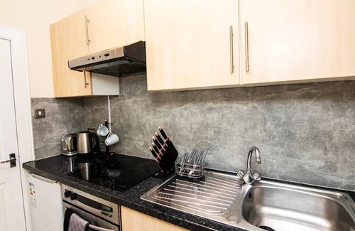 Central Aberdeen Apartment | The Summit Holburn - Central Aberdeen | Ultra fast wifi