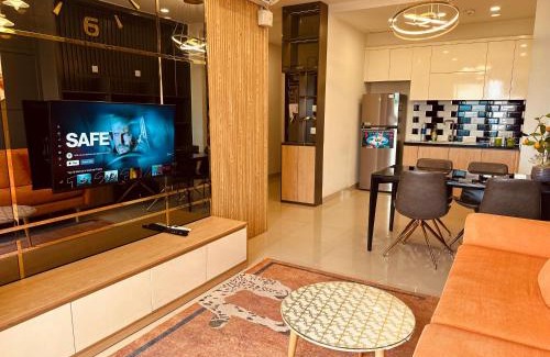 Thu Thiem Apartment | The Sun Avenue 2BR Sunset View Apt, 10 mins to D1