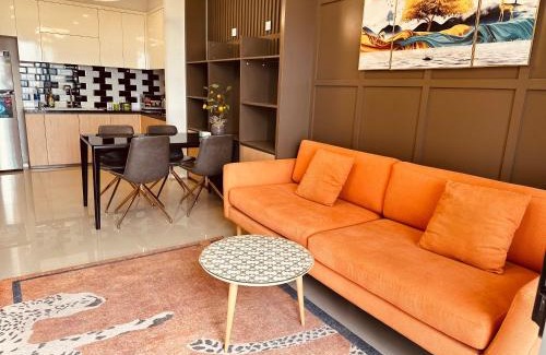 Thu Thiem Apartment | The Sun Avenue 2BR Sunset View Apt, 10 mins to D1