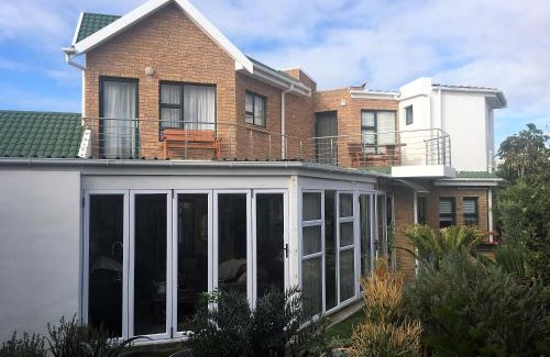 L'Agulhas Bed & Breakfast | The Sun Catcher Bed & Breakfast