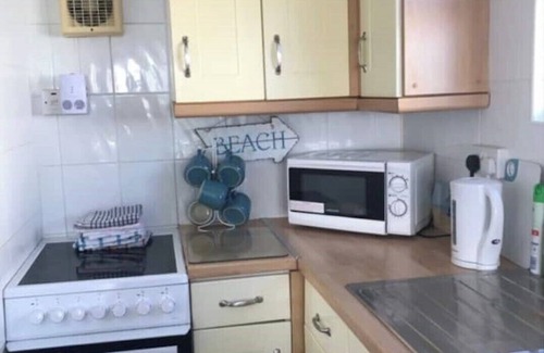 Bridlington Ski Chalet | The Sun Trap Chalet @ Bridlington's Bed & Bowl Beach Breaks