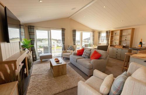 Swarland House | The Suncatcher