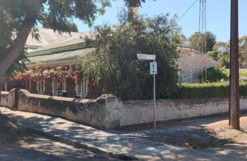 Burra House | The Sunday School Cottage on the Heysen Trail