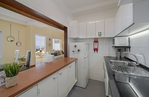 Garajau Apartment | The Sunny Apartment by Atlantic Holiday
