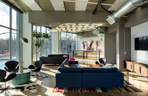 Sun Valley Apartment | The Sunny Studio With City Views