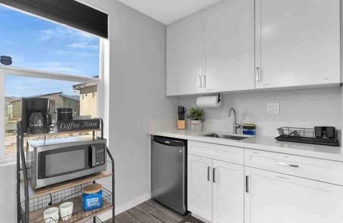 Desert Hot Springs House | The Sunrock Oasis Mountain Views