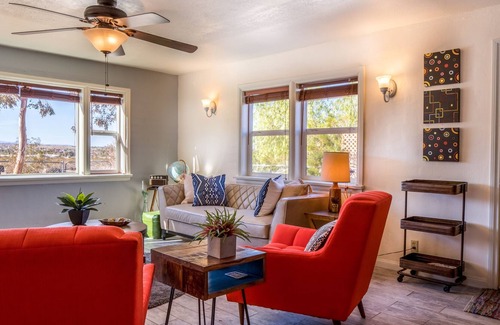 Twentynine Palms House | The Sunset Adobe - Bbq, Fire Pit - 10 Min To Park 2 Bedroom Home by Redawning