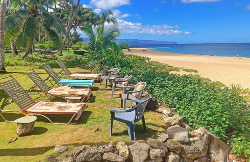 Pupukea House | THE SUNSET BEACH HOUSE SEPT. SPECIAL-ONLY 1530/nt! ON THE SAND OF SUNSET BEACH!