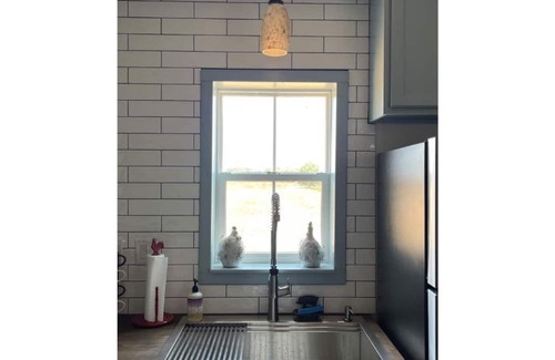 Milton House | The Sunset Cottage