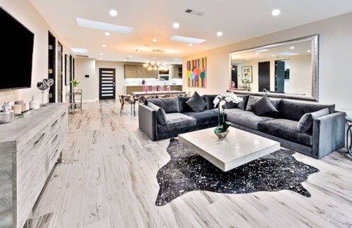 Faircrest Heights Villa | The Sunset Villa Summ