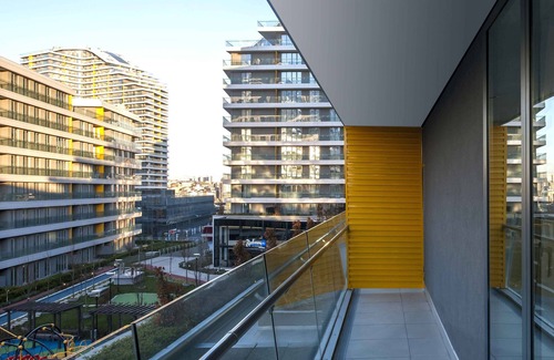 Bagcilar Apartment | The Superior Living Batisehir One Bedroom Apartment with Balcony