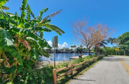 Middle River Terrace House | The Surf House