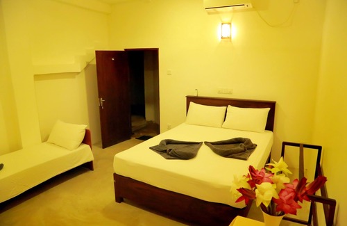 Midigama East Hotel | The Surflanaka Resort