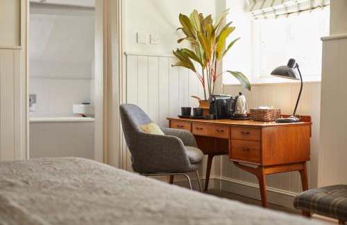 Wedmore House | The Swan