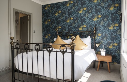 Staines Hotel | The Swan Hotel
