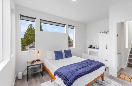Capitol Hill Apartment | The Sweet Suite in the North