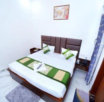 Taj Ganj Hotel | The Taj Wings Home Stay