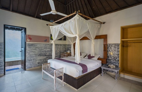Mushroom Bay Resort | The Tanis Beach Resort Nusa Lembongan