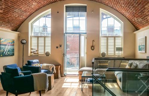 Freshwater House | The Tap Room