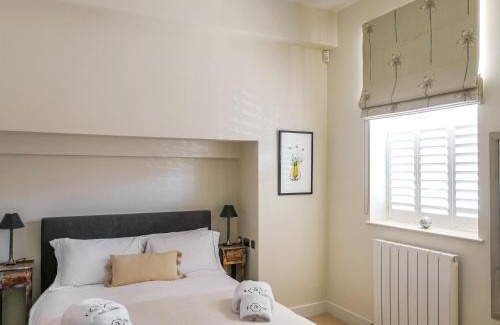 Freshwater House | The Tap Room
