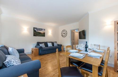 Broadstairs House | The Tea House - A Stones Throw From Beach
