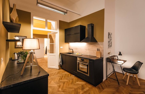 Innere Stadt Hotel | The Temple