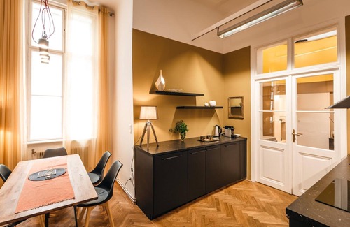 Innere Stadt Hotel | The Temple