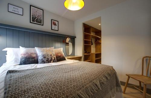 Temple Cloud Hotel | The Temple Inn