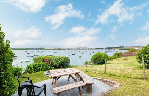Rock Cottage | The Terrace 2