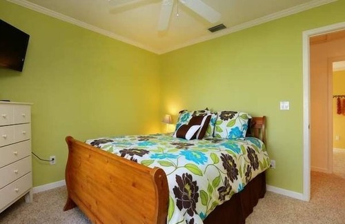 Ilexhurst Condo | The Terrace 3 2 Bedroom Townhouse by RedAwning