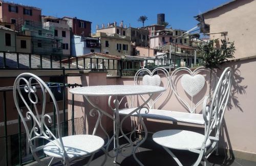 Vernazza House | The Terrace