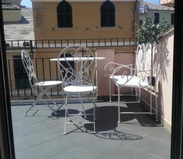 Vernazza House | The Terrace