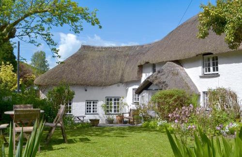South Petherwin House | The Thatch Cottage
