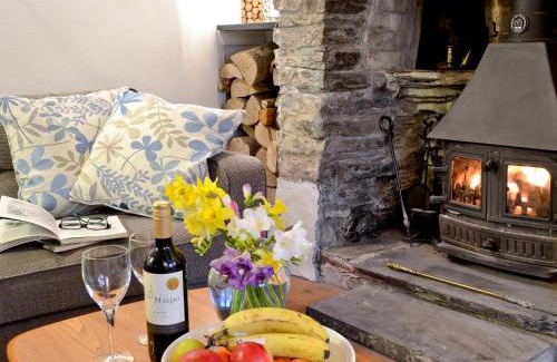 South Petherwin House | The Thatch Cottage
