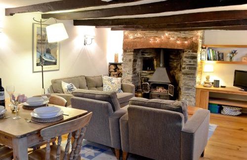 South Petherwin House | The Thatch Cottage