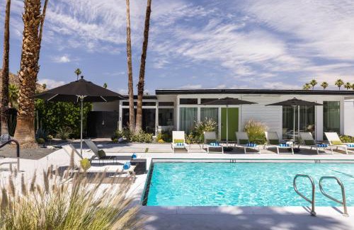 Downtown Palm Springs Hotel | The Three Fifty Hotel